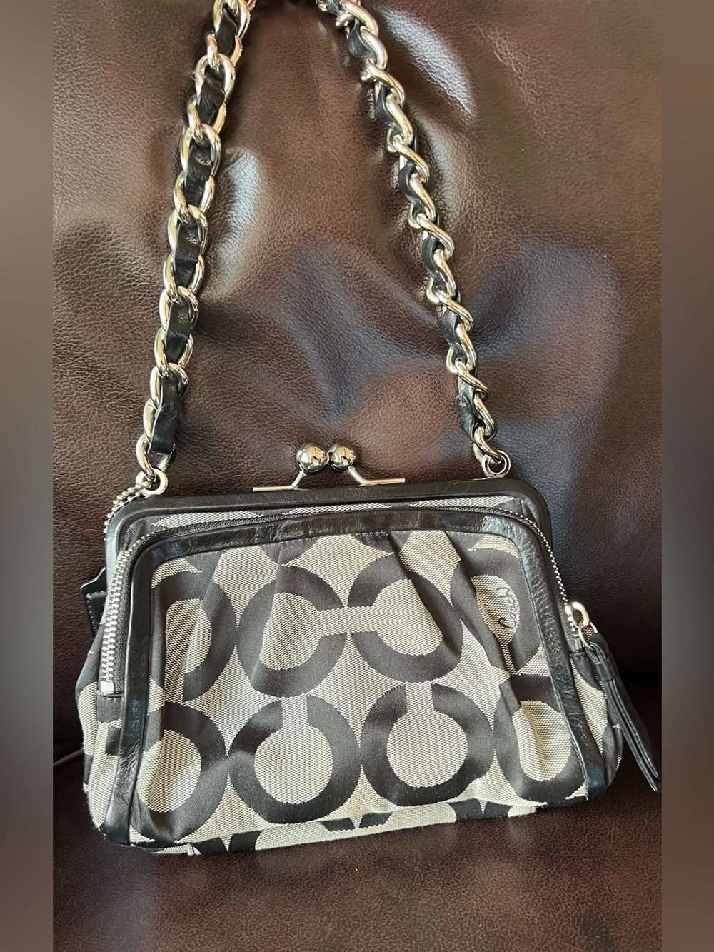 Vintage Coach Op Art Signature Kisslock Chain Strap Shoulder Bag BlackGrey 13623